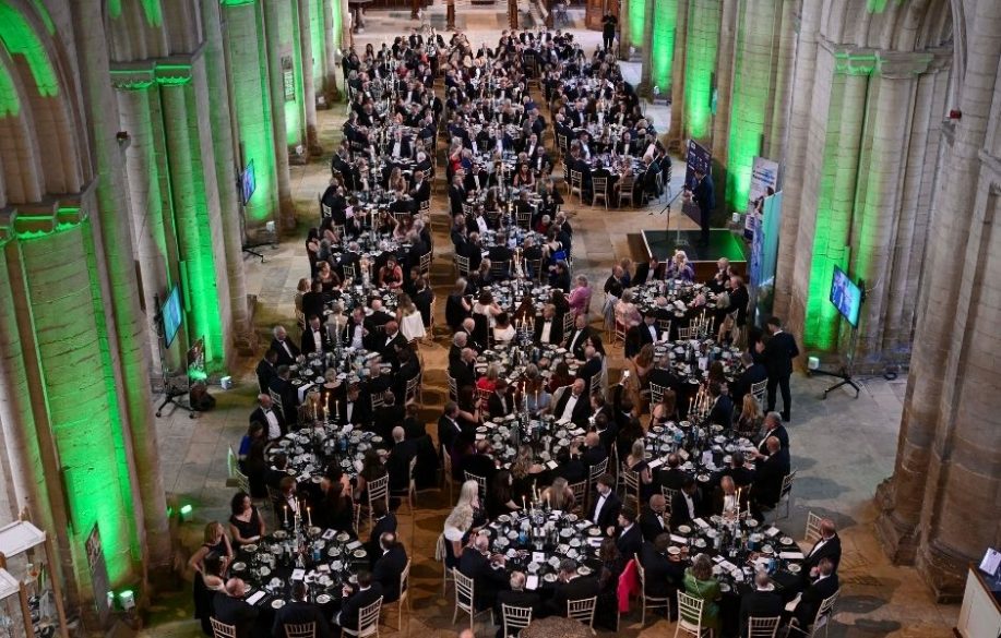 Around 350 business education and civic leaders at 2026 Bondholders dinner